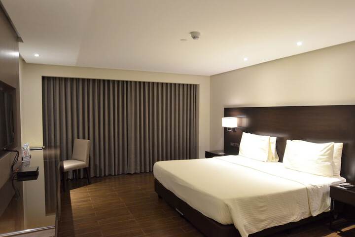 Room 11 of 68