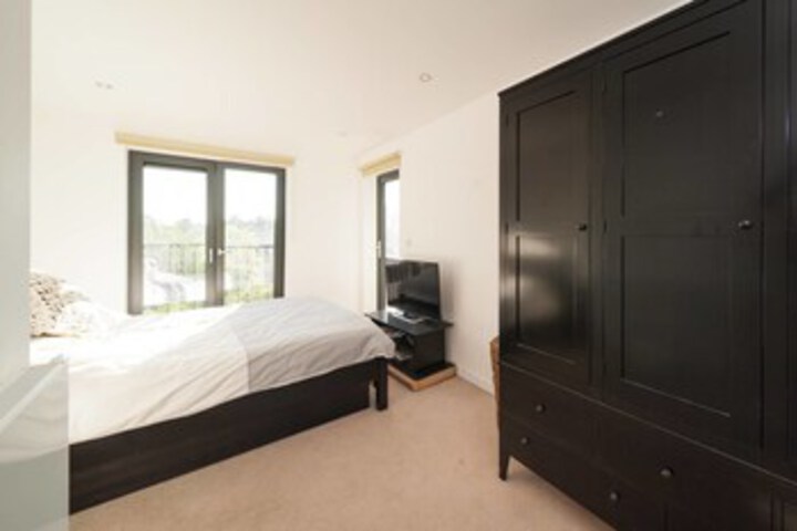 Room 10 of 11