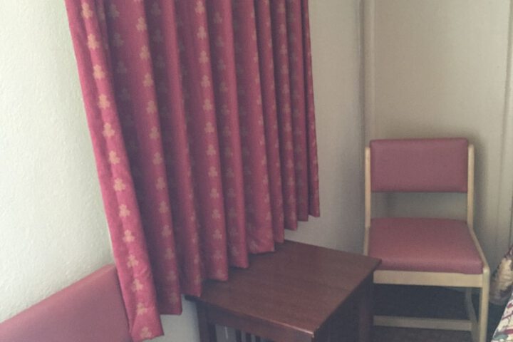 Room 4 of 20