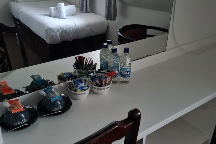 Room 15 of 87