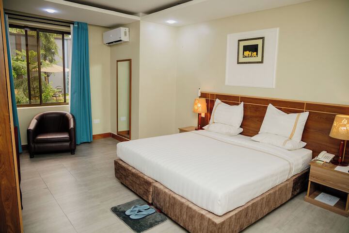 Room 26 of 121