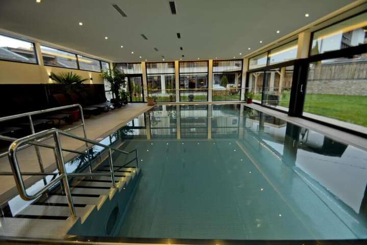 Pool 9 of 12