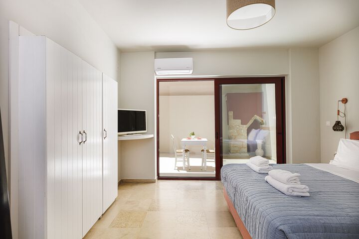 Room 17 of 23