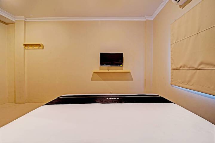 Room 6 of 15