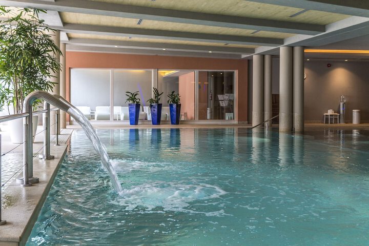 Hotel with Pool