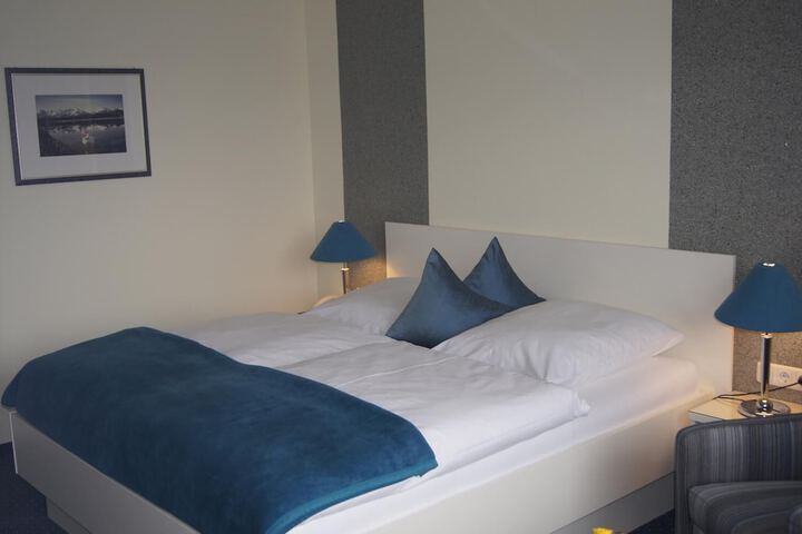 Room 5 of 45