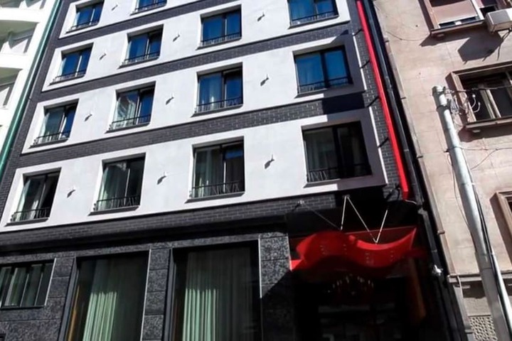 Hotel 71 of 74