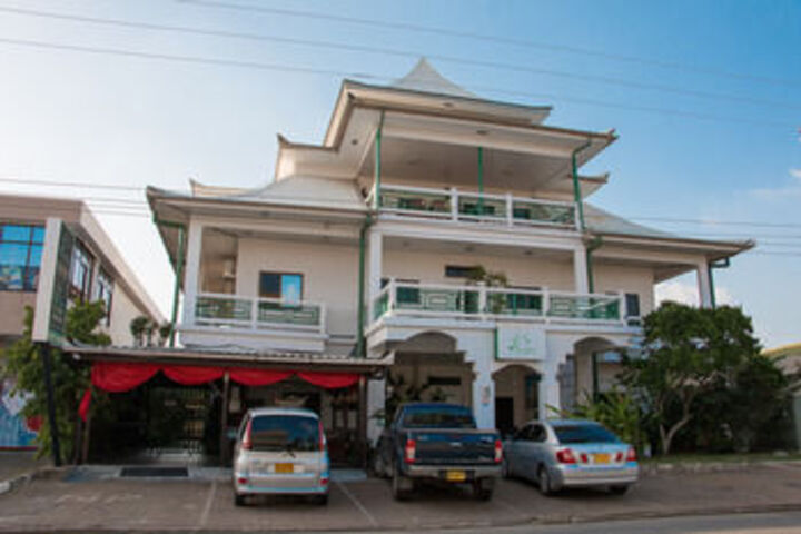 Hotel 10 of 15
