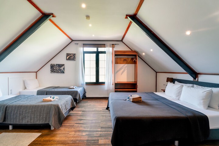 Room 13 of 54