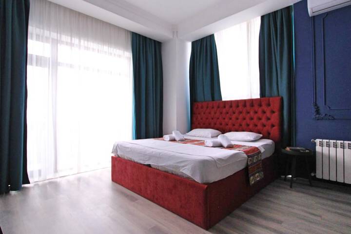 Room 37 of 66