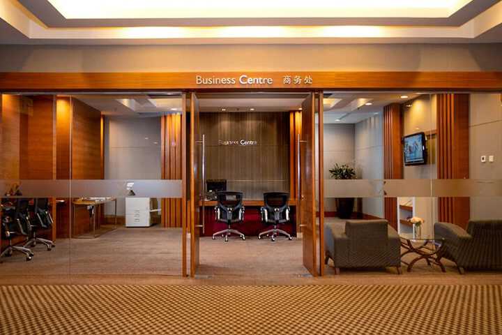 Business Center 43 of 46