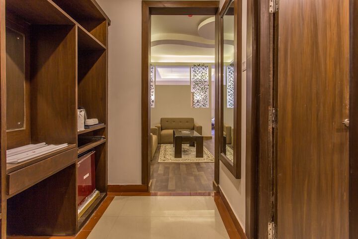 Room 27 of 110