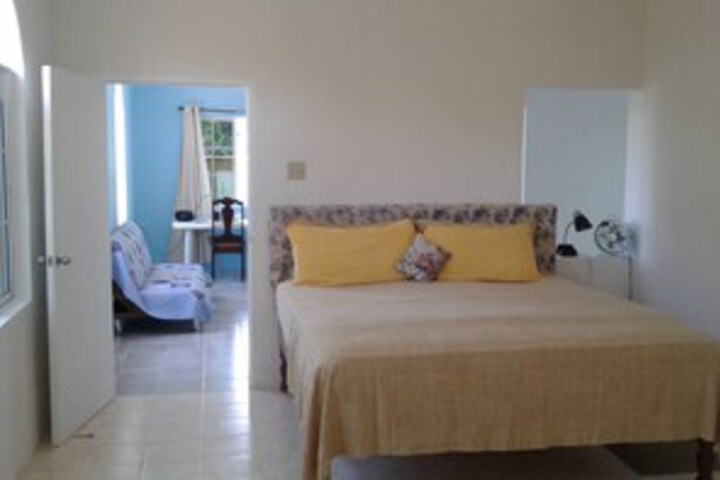 Room 21 of 28