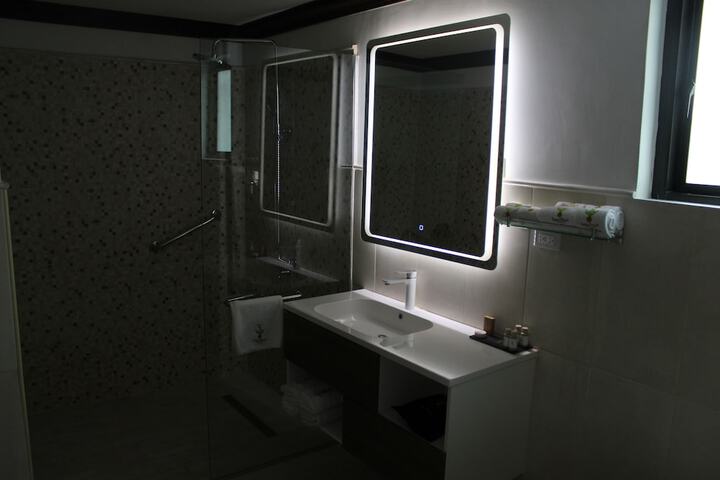 Room 60 of 83