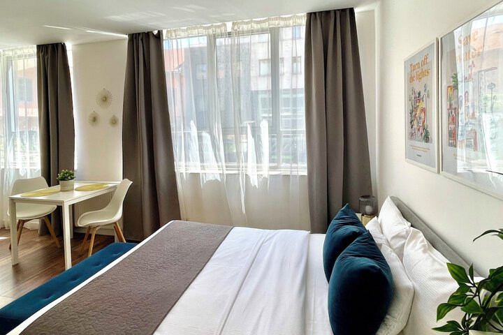 Room 28 of 79