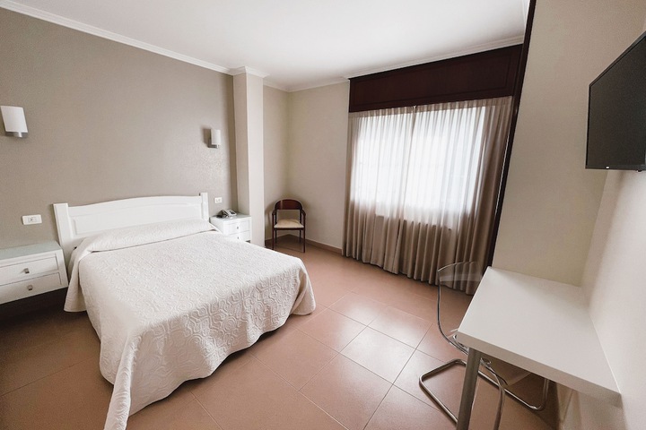 Room 5 of 47