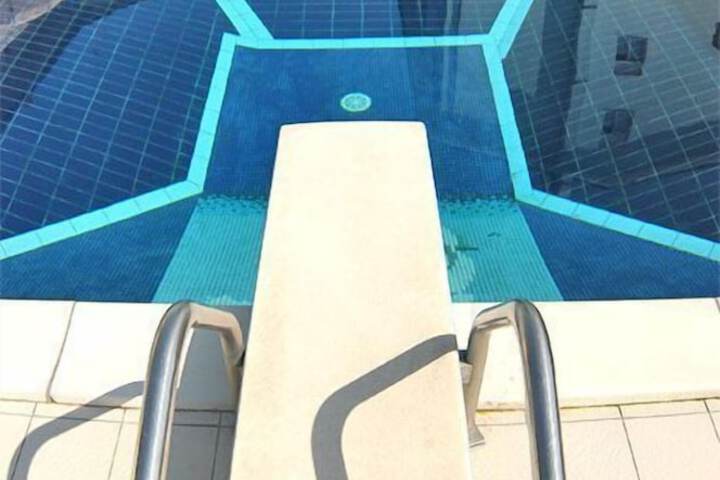 Pool 45 of 94