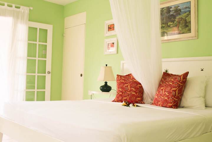 Room 13 of 53