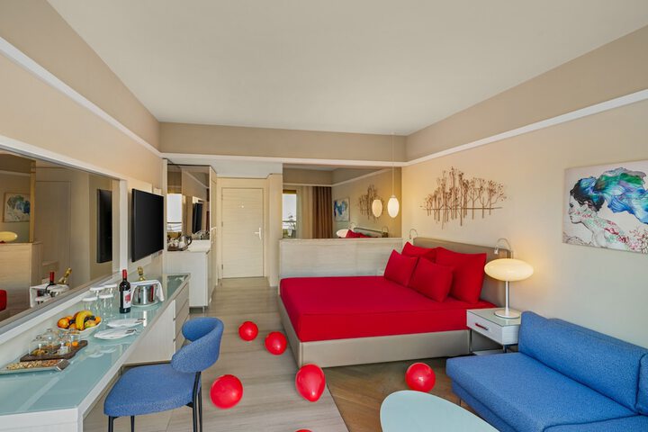 Room 42 of 303
