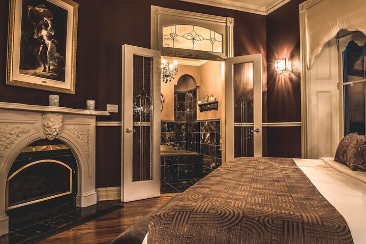 Room 7 of 23