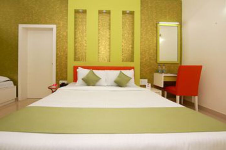 Room 10 of 23