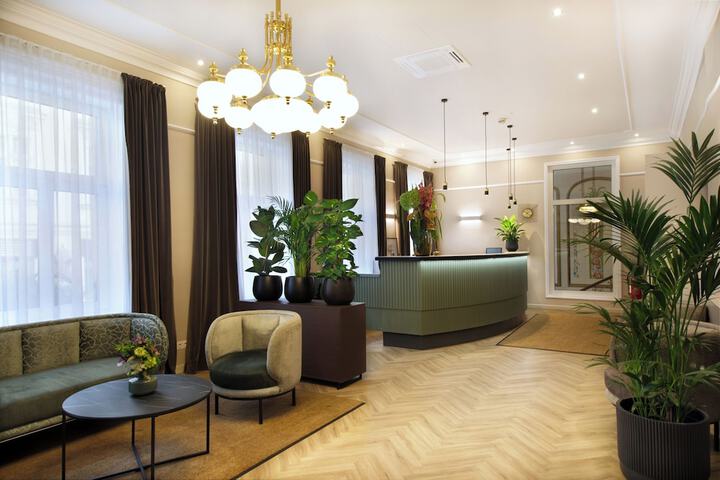 Guest Lobby