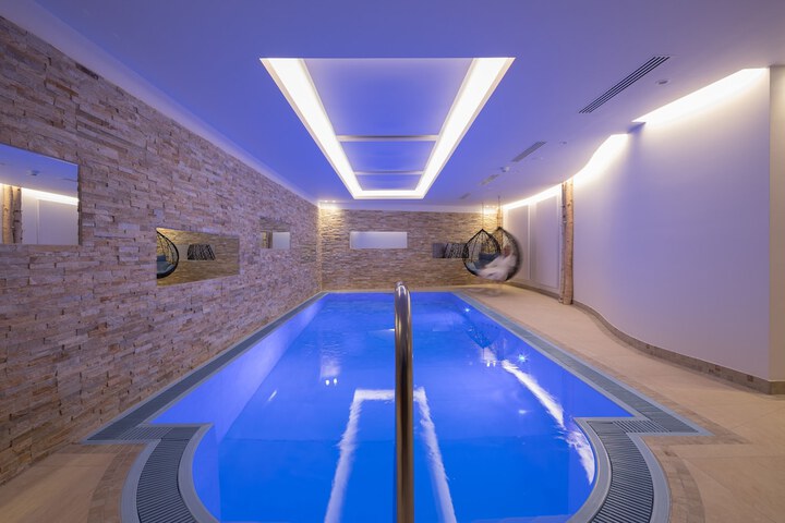 Spa 28 of 53