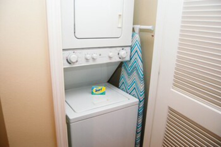 Laundry 10 of 18