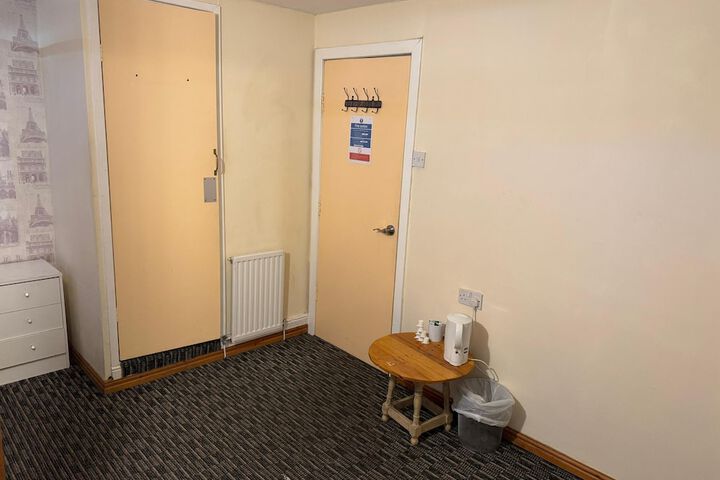 Room 31 of 156