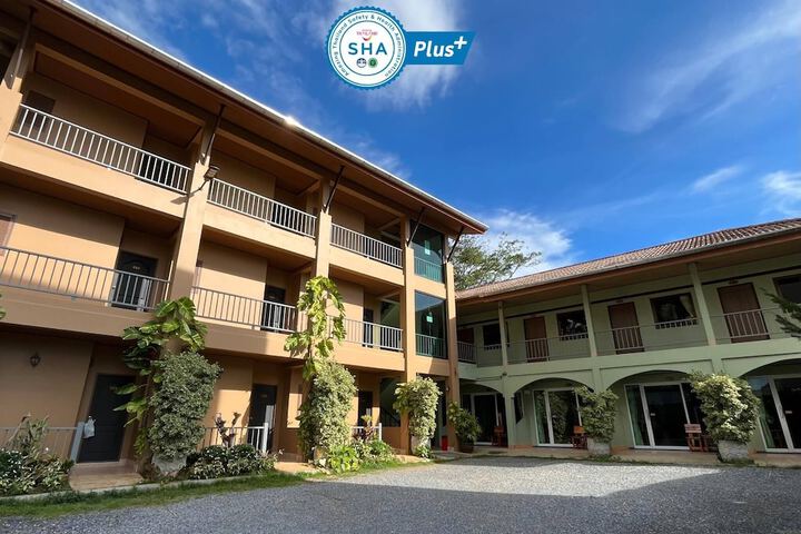 Srichada Hotel Khaolak