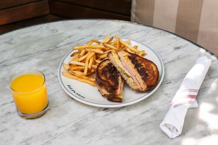 Breakfast meal