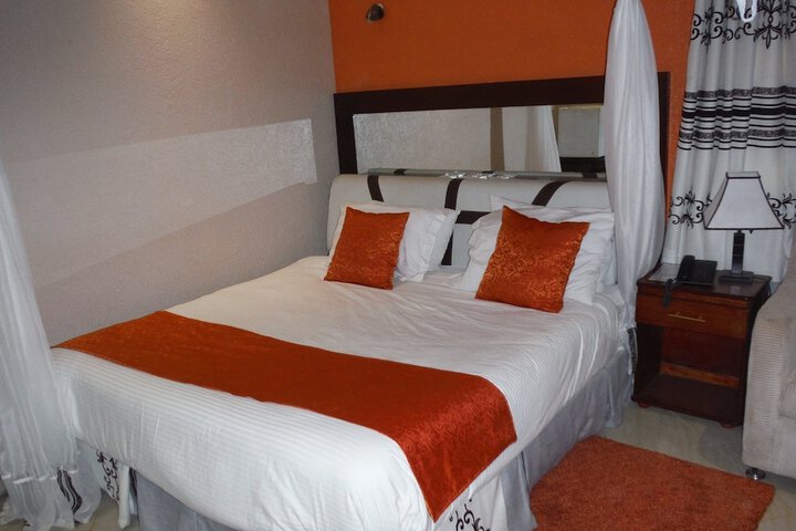 Room 7 of 31