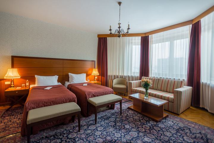 Room 16 of 113