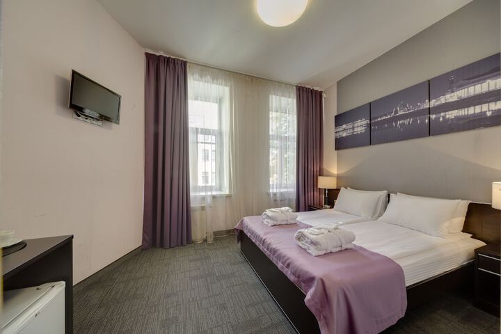 Room 25 of 65