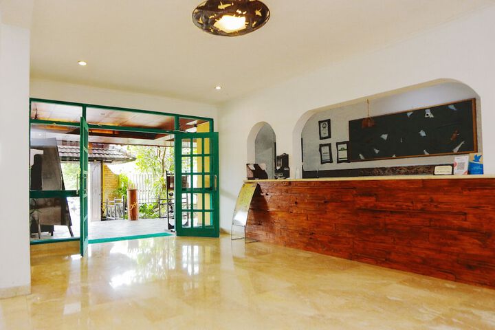Guest Lobby