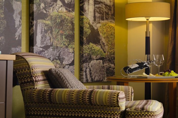 Room 8 of 55