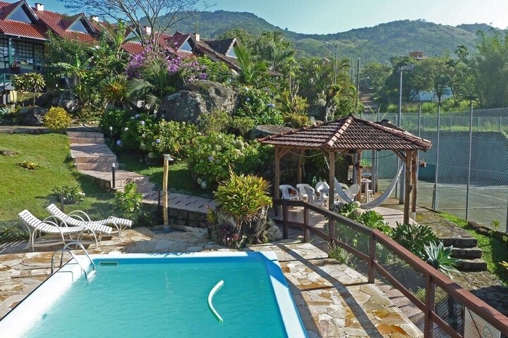 Pool 39 of 67
