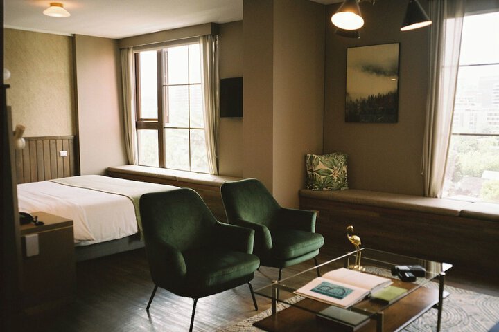 Room 28 of 86