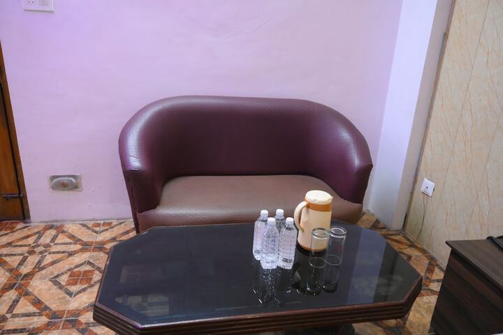 Room 26 of 106