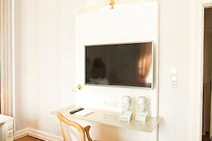 Room 40 of 70