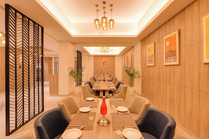 Dining 27 of 42