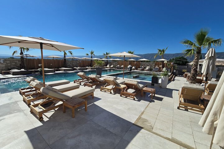 Pool 85 of 128