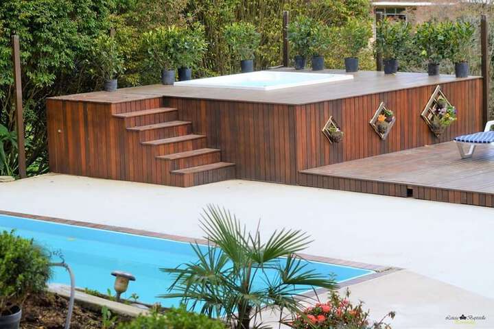 Pool 32 of 53