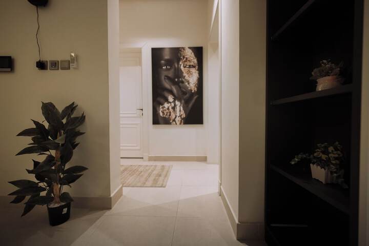 Room 27 of 40