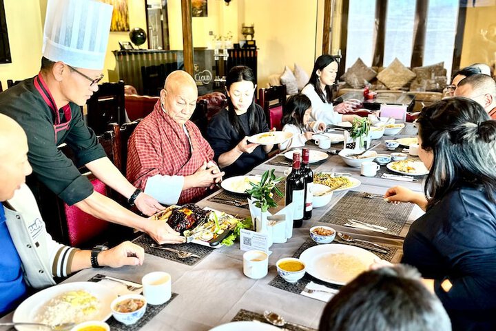 Dining 42 of 75