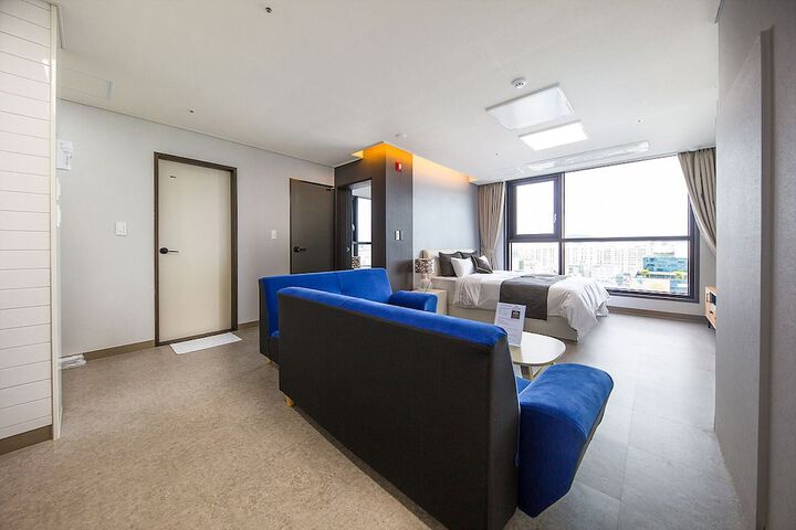 Room 20 of 65