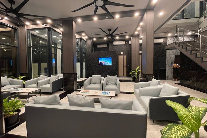 Hotel Interior 7 of 43