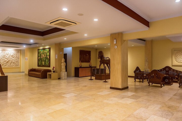Hotel Interior 7 of 96