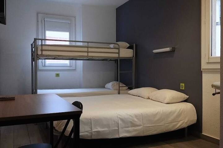 Room 16 of 29