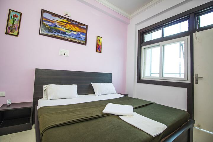 Room 8 of 21